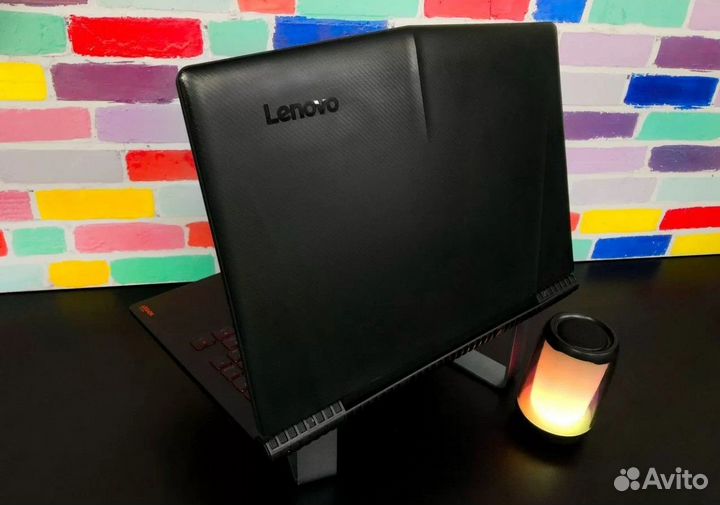 Игровой Lenovo 15.6