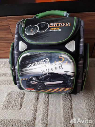 Рюкзак школьный