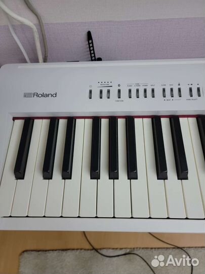Цифровое пианино Roland FP-30 белое