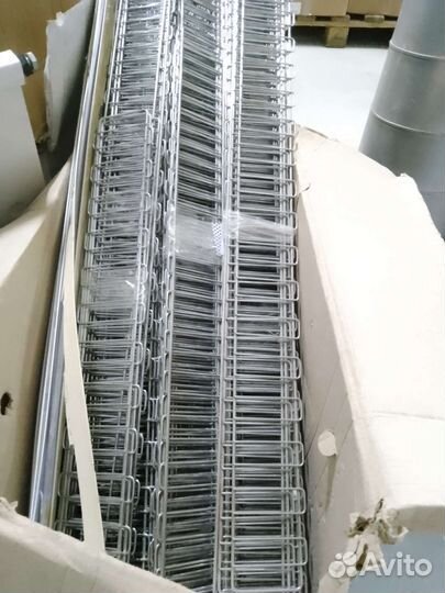 Ограничитель передний для полки 100 см металл