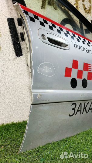 Дверь передняя правая для Toyota Corolla viii