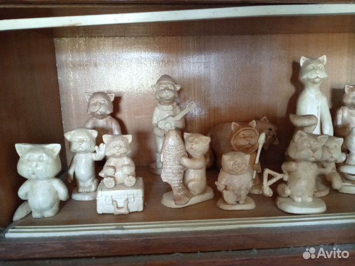 Статуэтка из дерева