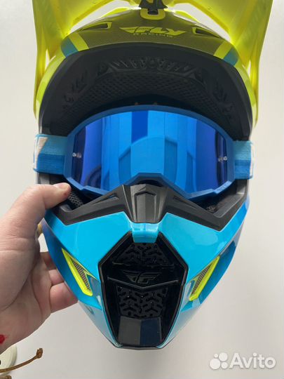 Кроссовый шлем и очки Fly Racing