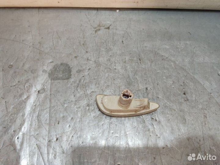 Поворотник в крыле передний левый Hyundai Solaris