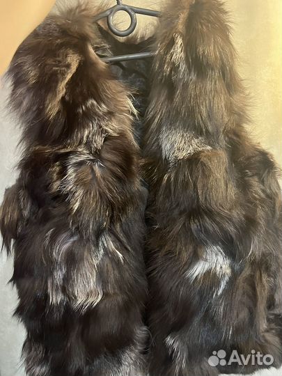 Жилет меховой из чернобурки