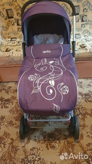 Прогулочная коляска