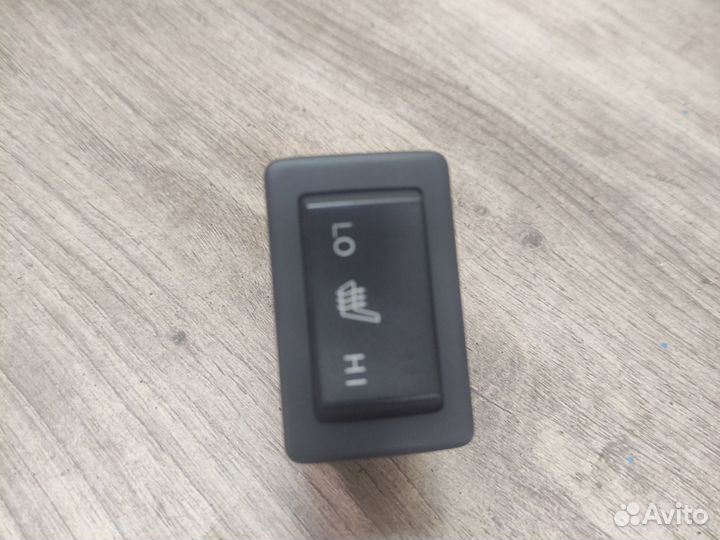 Кнопка обогрева сидения Mazda 6 GH