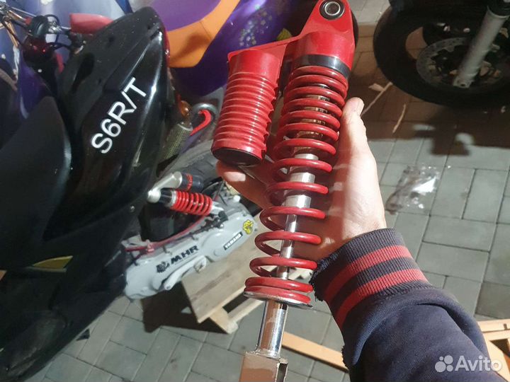 Амортизатор на японский скутер