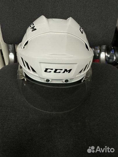 Хоккейный шлем