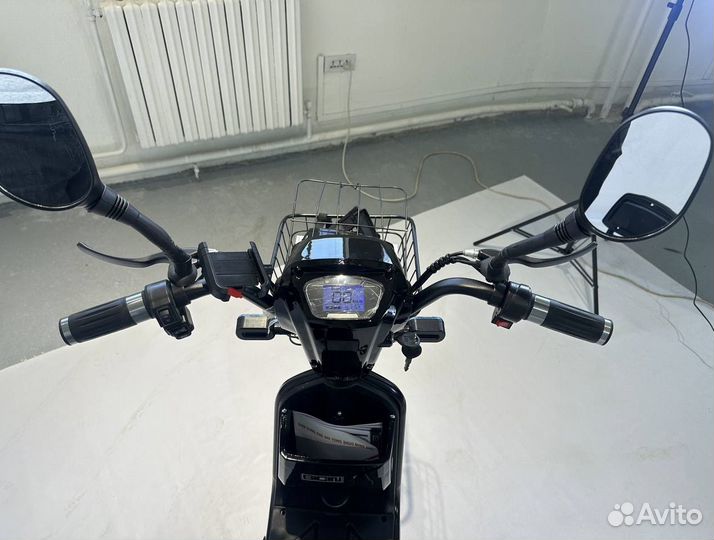 Электроскутер новый 8Sk