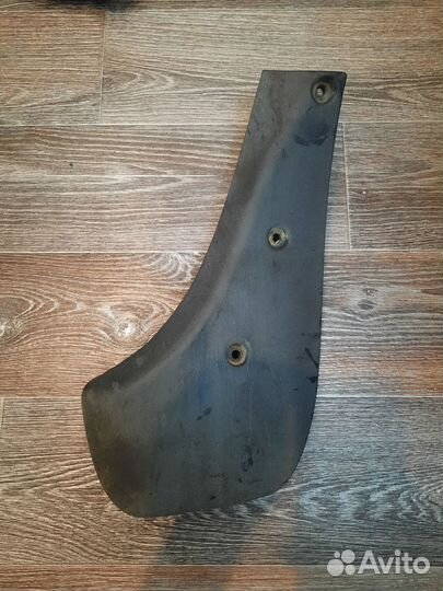 Брызговик Opel Zafira б (1.8 140л.с )