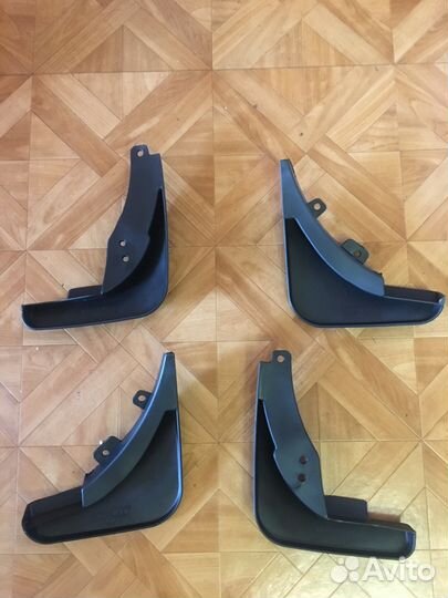 Брызговики новые Opel Astra j