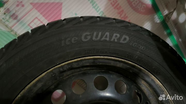 Yokohama Ice Guard IG30 205/60 R16 96H