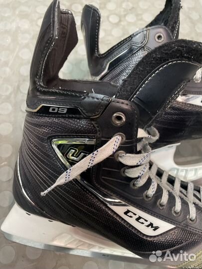 Коньки хоккейные ccm u+09 / 10 D