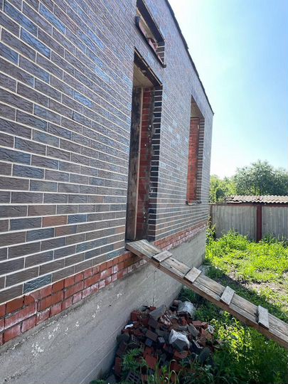 Дом 145 м² на участке 4 сот.