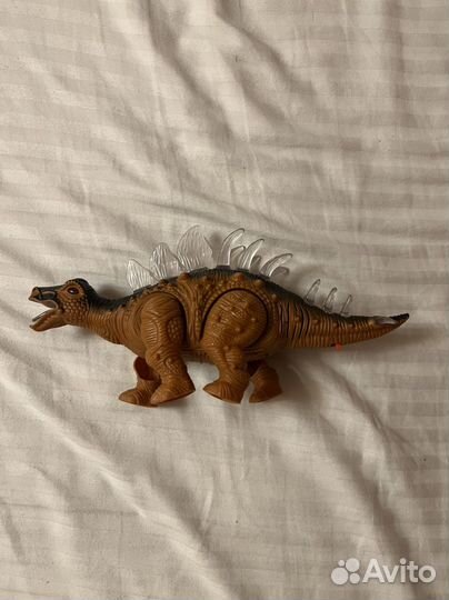 Динозавр со звуком