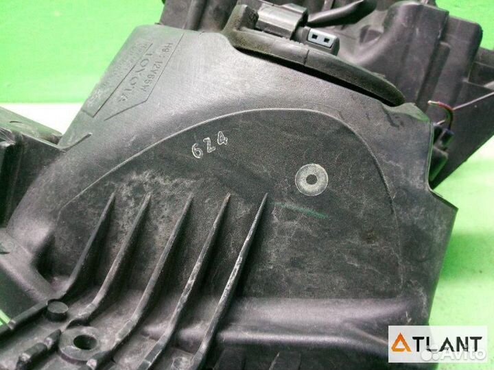 Фара левая toyota BB