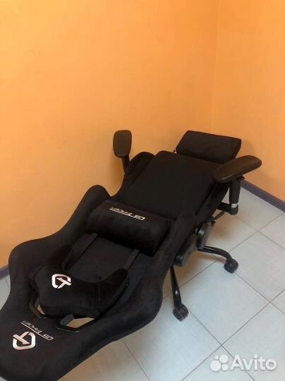 Офисное кресло (геймерское). Кресло для директора