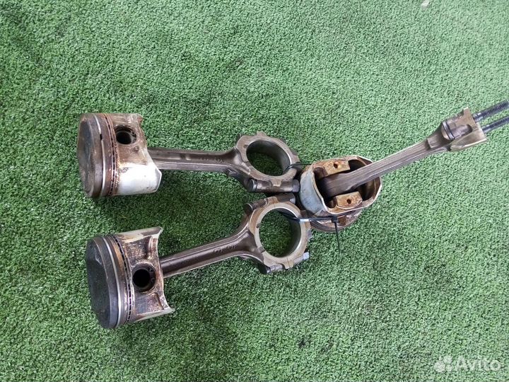 Шатун с поршнем Nissan cefiro maxima VQ20DE