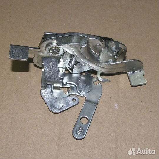 Замок двери урал (с 10.2009г.) левый