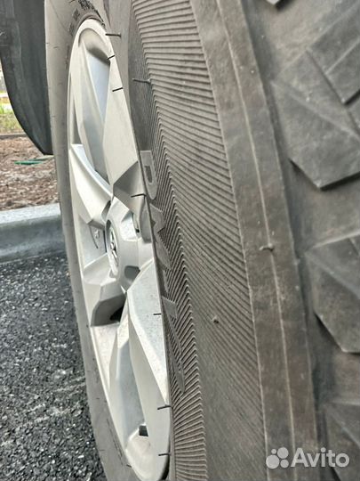 Bridgestone Blizzak DM-V2 265/65 R17 112R