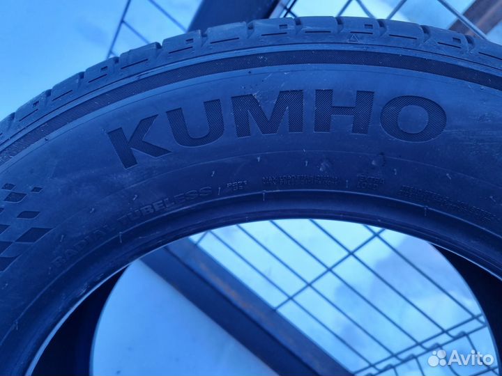 Kumho Ecsta PS71 235/60 R18 107W