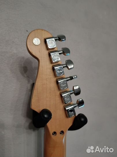 Юбилейный Fender Stratocaster MIM электрогитара