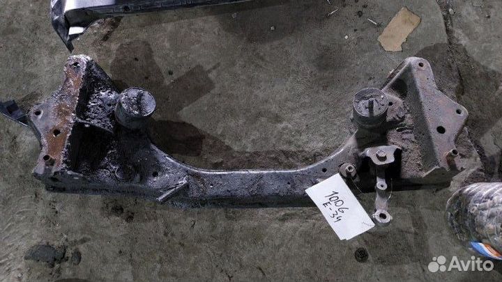 Подрамник передний Bmw 5-Series E34 M50B25 1991