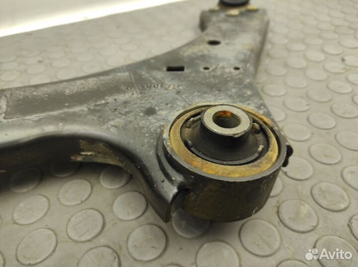 Рычаг передний левый Volvo Xc70 BZ B6324S 3.2 2009