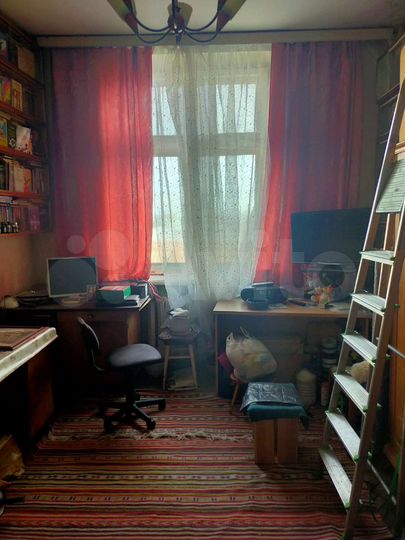Комната 14,8 м² в 3-к., 8/8 эт.