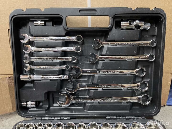 Набор инструментов 82 предмета черный