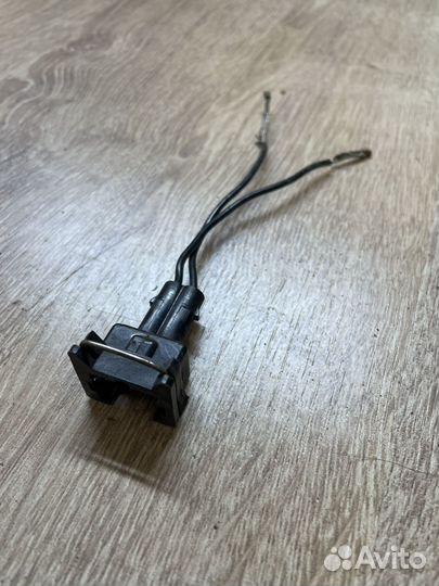 Разъем 2 контакный VW Golf Passat Jetta