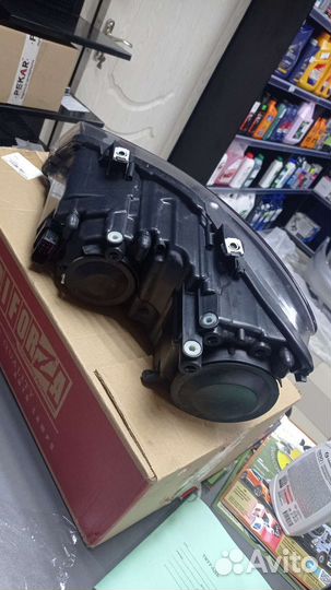 Фара Volkswagen Polo рестайлинг