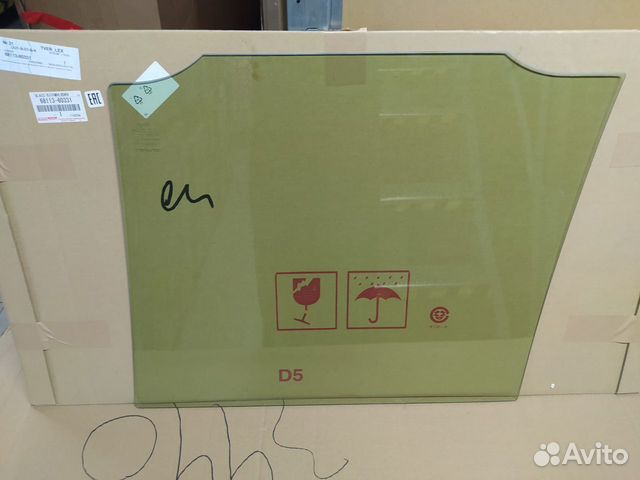 Стекло двери задней правой Lexus LX