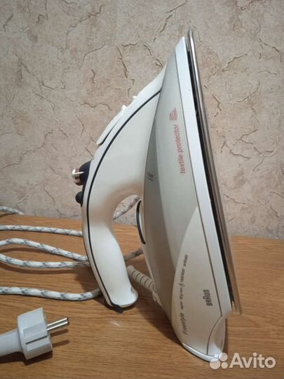 Утюг Braun Freestyle