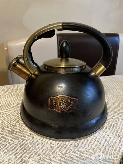 Набор кухонных принадлежностей и детский кулер