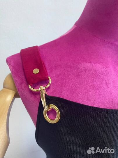 Фартук с вышивкой florist