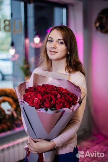 Купить розы с доставкой букет