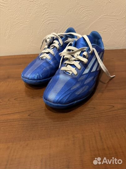 Сороконожки Adidas 39 размер