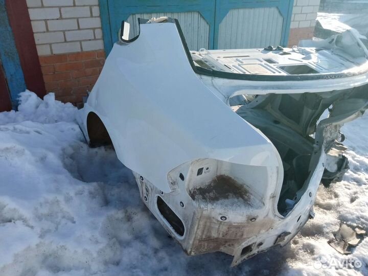 Четверть левая, от фольксваген поло 2014 года