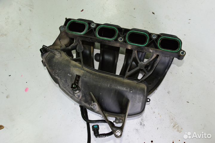 Впускной коллектор Ford Focus 3 2.0 бензин