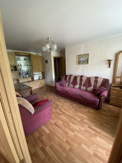 2-к. квартира, 42 м², 3/5 эт.