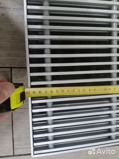 Внутрипольный конвектор бу месяц