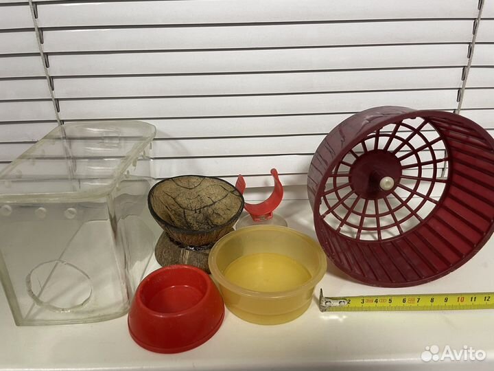 Колесо для хомяка и домик