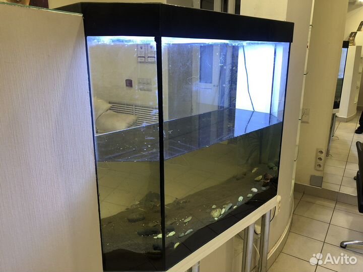 Аквариум с крышкой