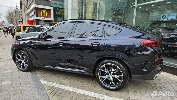 BMW X6 3.0 AT, 2023, 3 550 км