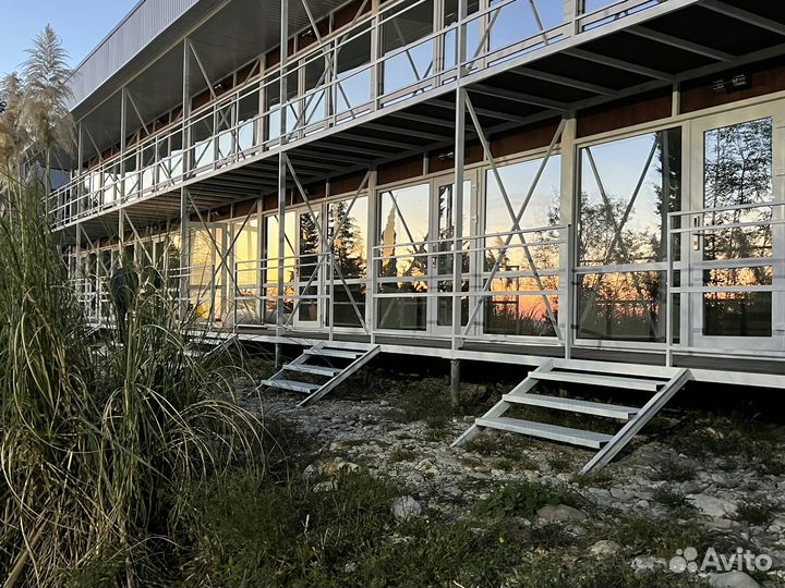 Горничная с проживанием и питанием