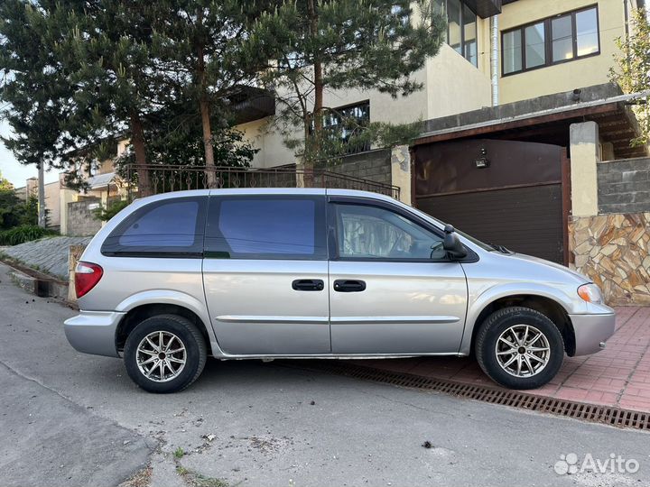 Chrysler Voyager 2.4 AT, 2001, 220 000 км