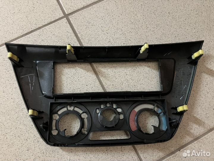 Рамка для 1 din магнитолы Lancer9