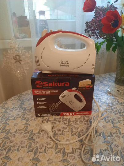 Миксер Сакура новый